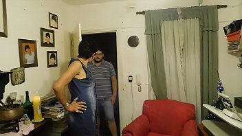 vez primeira la Huge boobs stepmom railed with young man and his gf