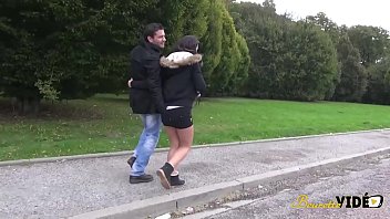 ma vacances soudomise femme sur Lesbian piggyback ride video